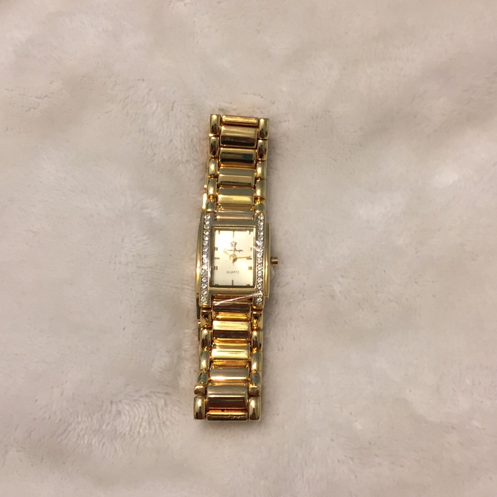 PREMIER DESIGNS (watch)